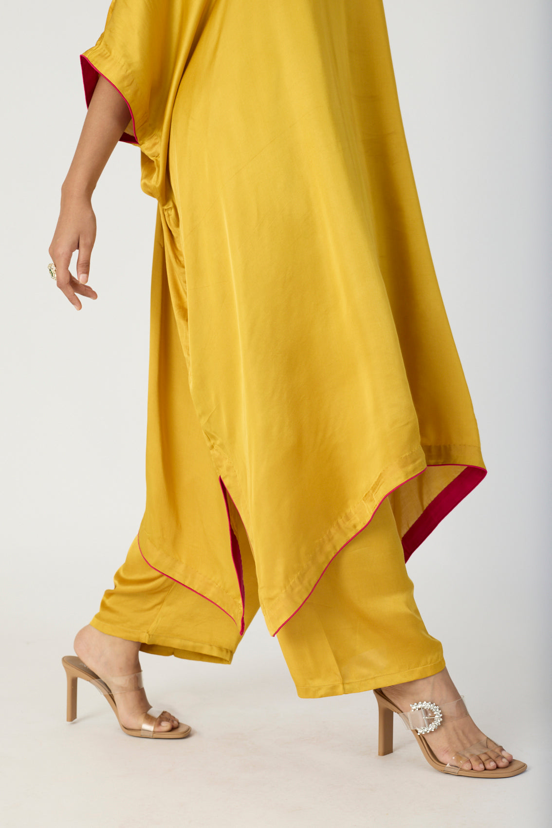 Sunehri Kaftan Set
