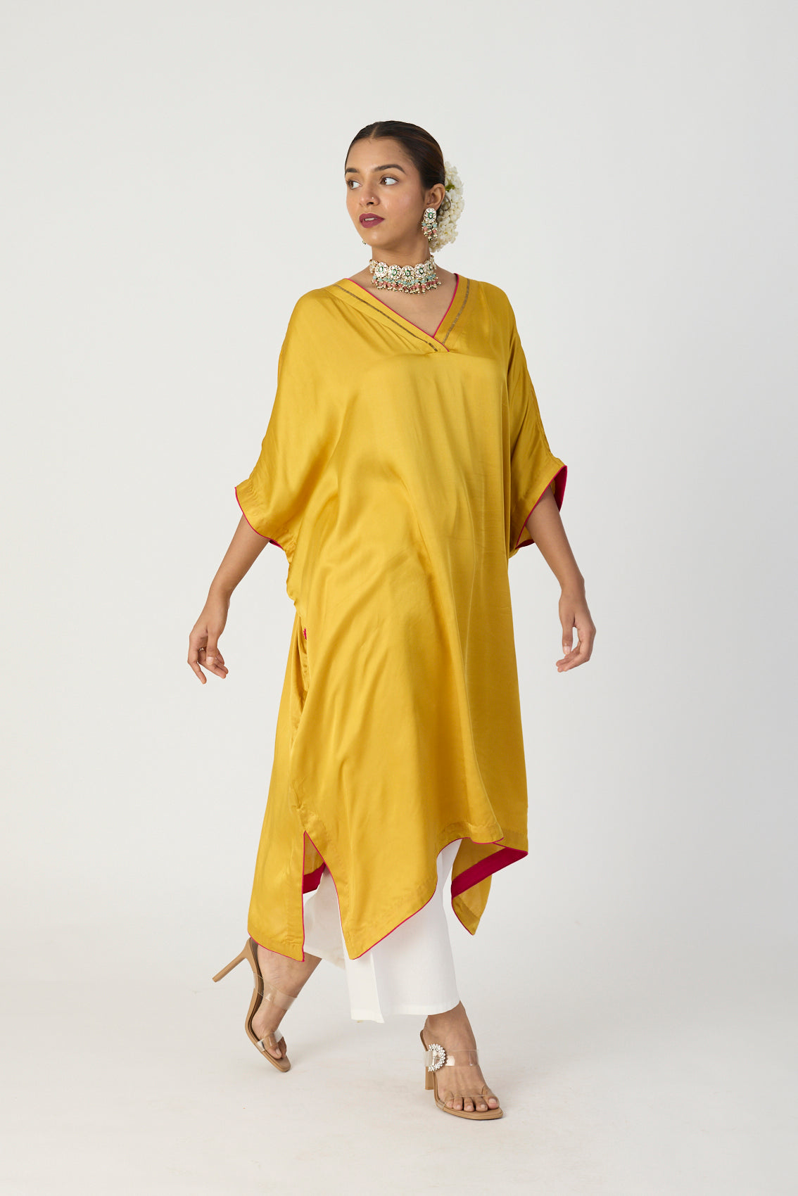 Sunehri Kaftan