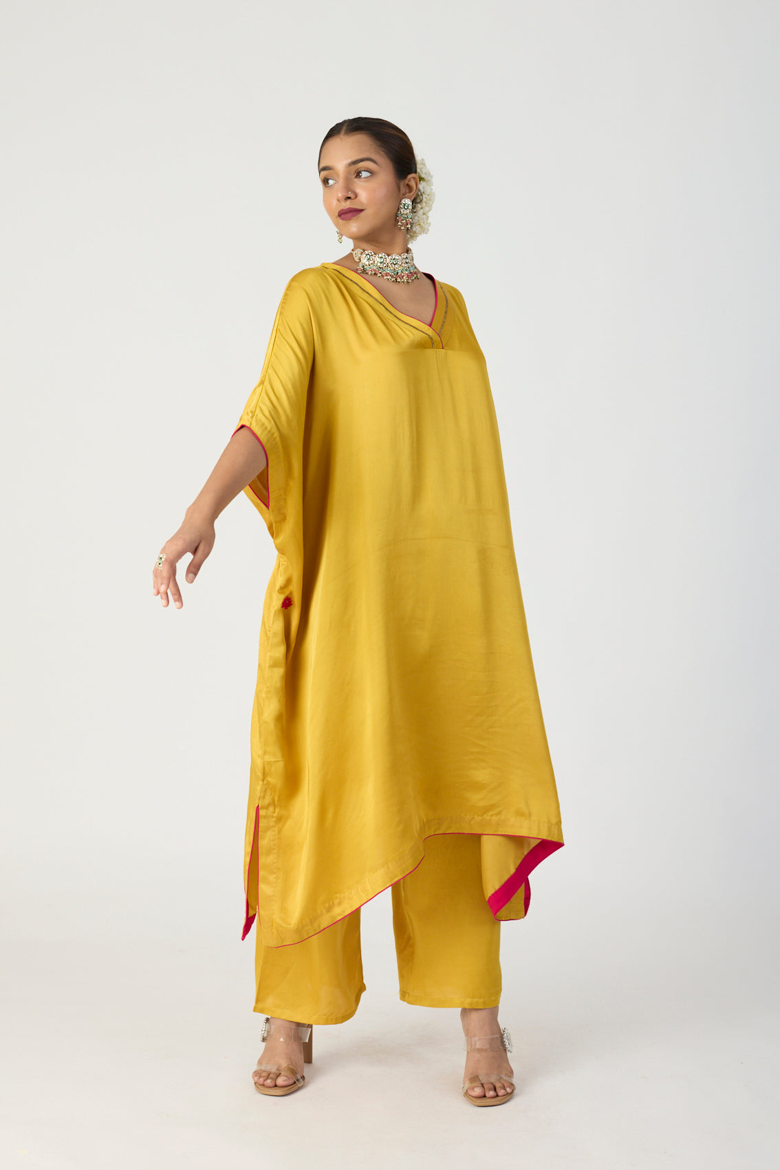 Sunehri Kaftan Set